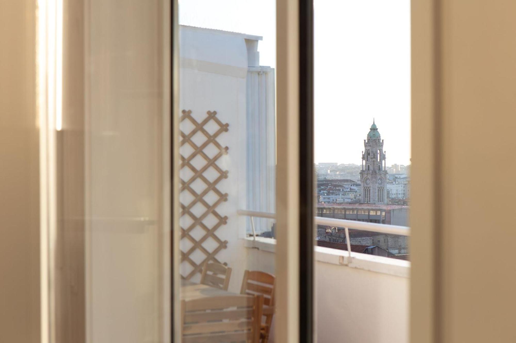 Lovelystay - Penthouse Balcony Apartment Porto Ngoại thất bức ảnh